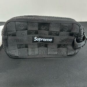 New Supreme black tote bag.